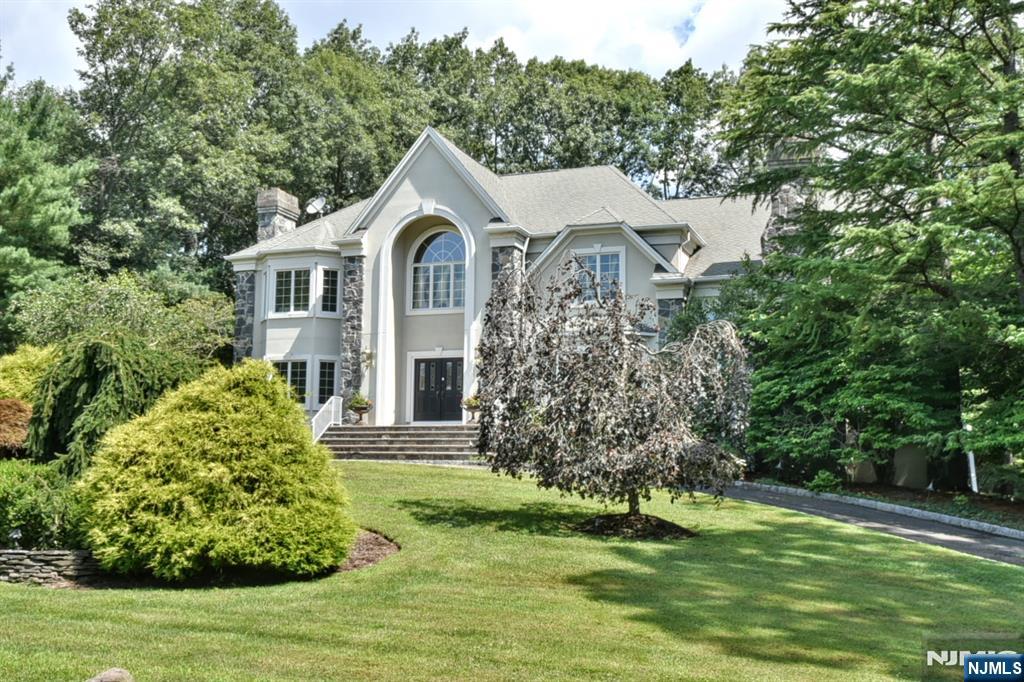 85 Locust Lane