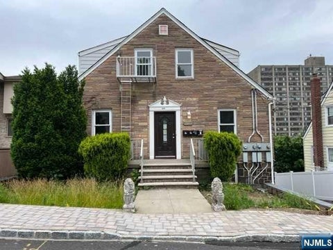 Photo of 1014 Ponsi St #2nd Floor, Fort Lee, NJ 07024 (MLS # 26028922)