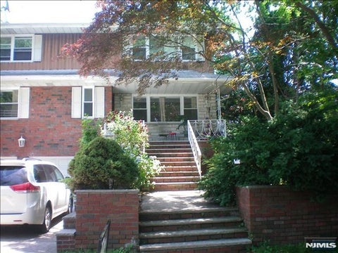 Photo of 508 Hillside Ave, Palisades Park, NJ 07650 (MLS # 26022267)