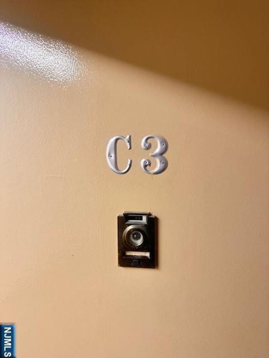 Well-maintained 1 bedroom 1 bath apartment located at Catherine Gardens. Rent includes one parking space, as well as heat, hot water, and gas. Conveniently located near public transportation, schools, dining, and shopping. Features a kitchen with a dining area, a spacious living room, a bedroom with ample closet space, and an updated bathroom.