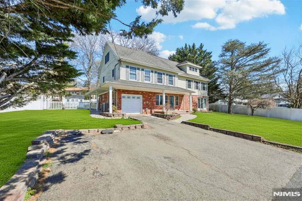 Photo of 38 Passaic Avenue, North Haledon, NJ 07508 (MLS # 26011992)