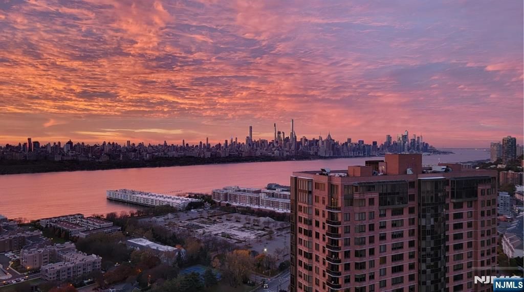 Photo of 250 Gorge Road #28D, Cliffside Park, NJ 07010 (MLS # 26009520)