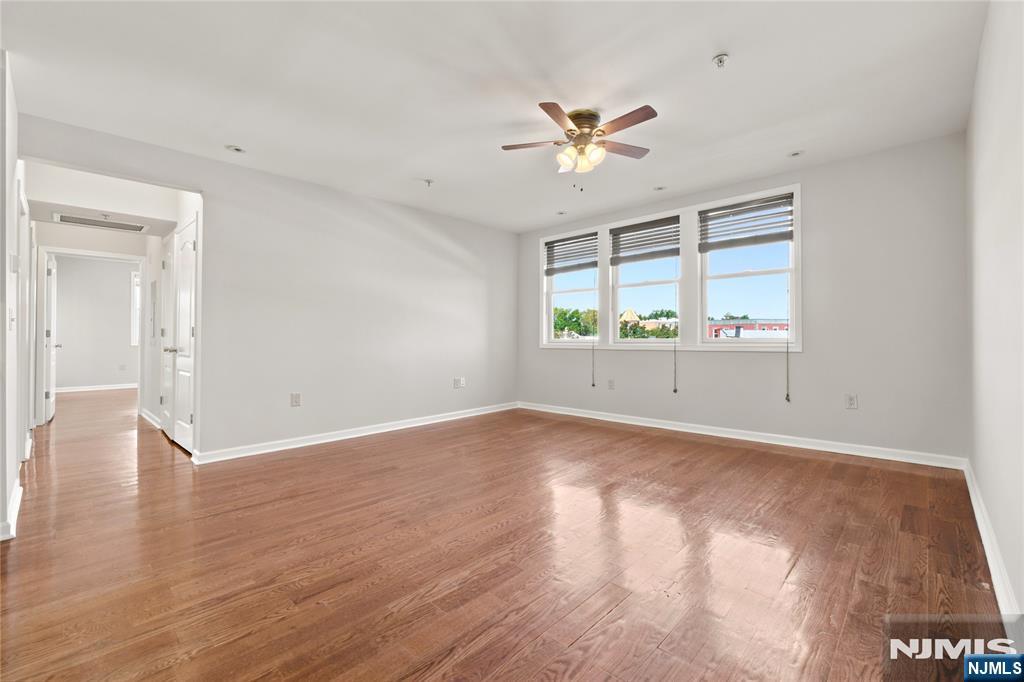 Homes for Sale in Northern NJ | ThisIsRiverEdge.com 22 Sylvan Street 2A