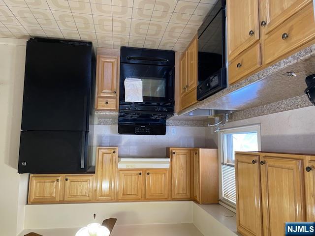 Rental Property at 265 Union St 2, Lodi, New Jersey - Bedrooms: 2 
Bathrooms: 1 
Rooms: 5  - $2,100 MO.