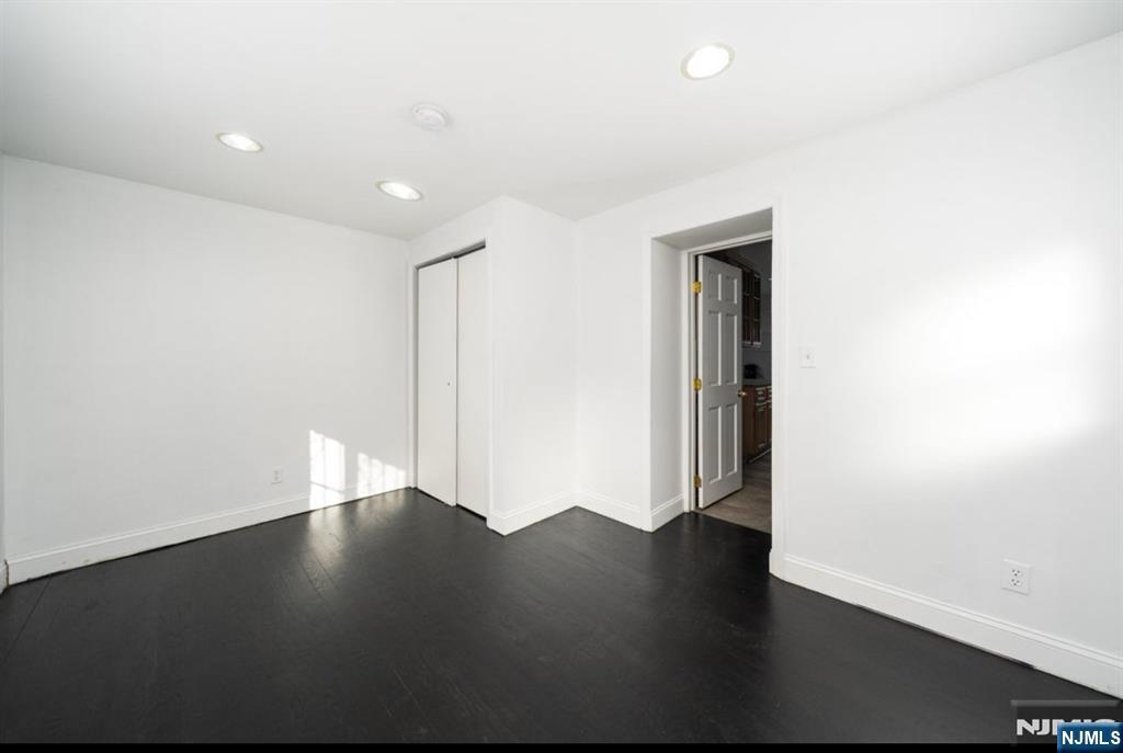 Jersey City, New Jersey 07306, United States, 1 Bedroom Bedrooms, ,1 BathroomBathrooms,Residential,Active,143015