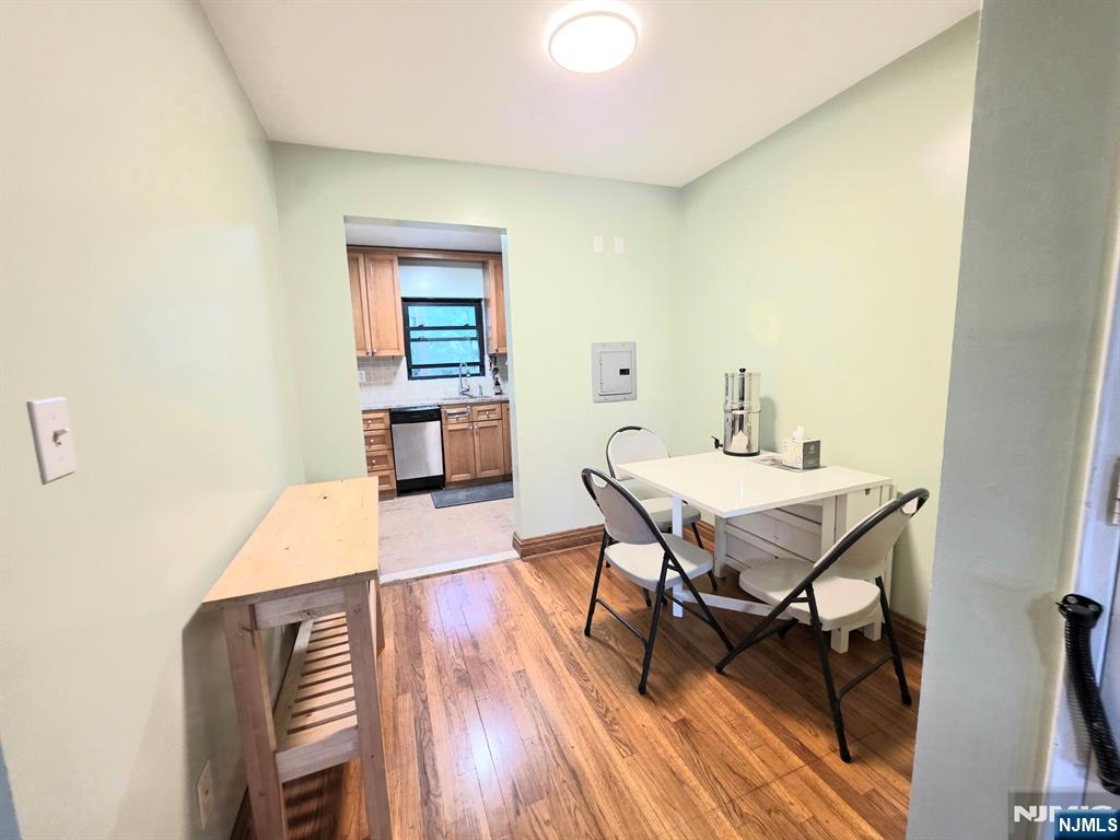 2163B N Central Road B