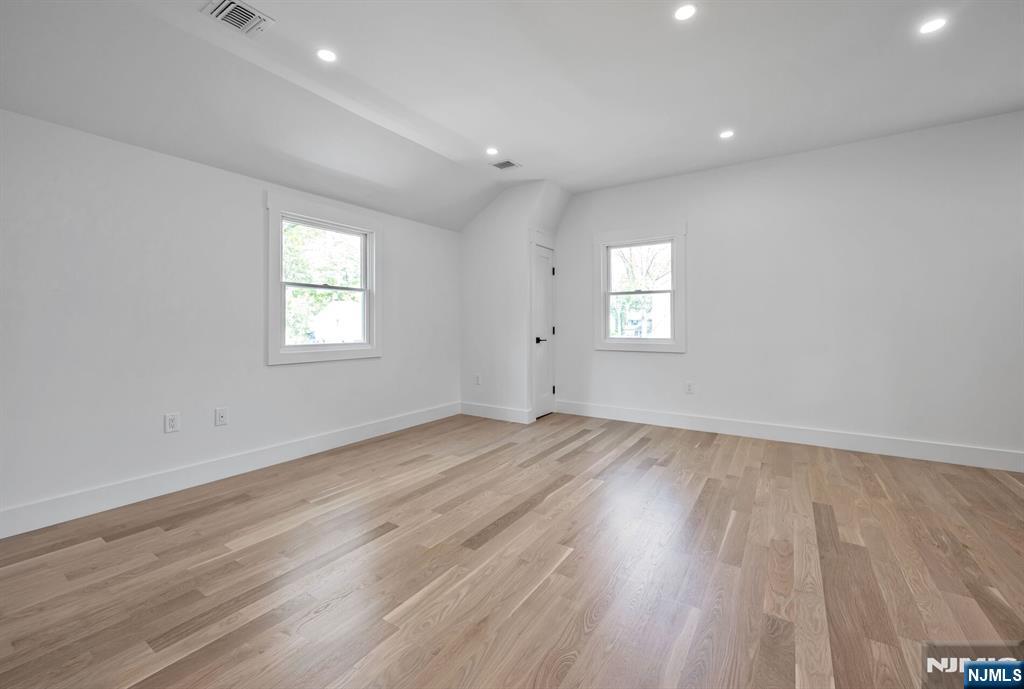 399 Gilbert Street Second Floor