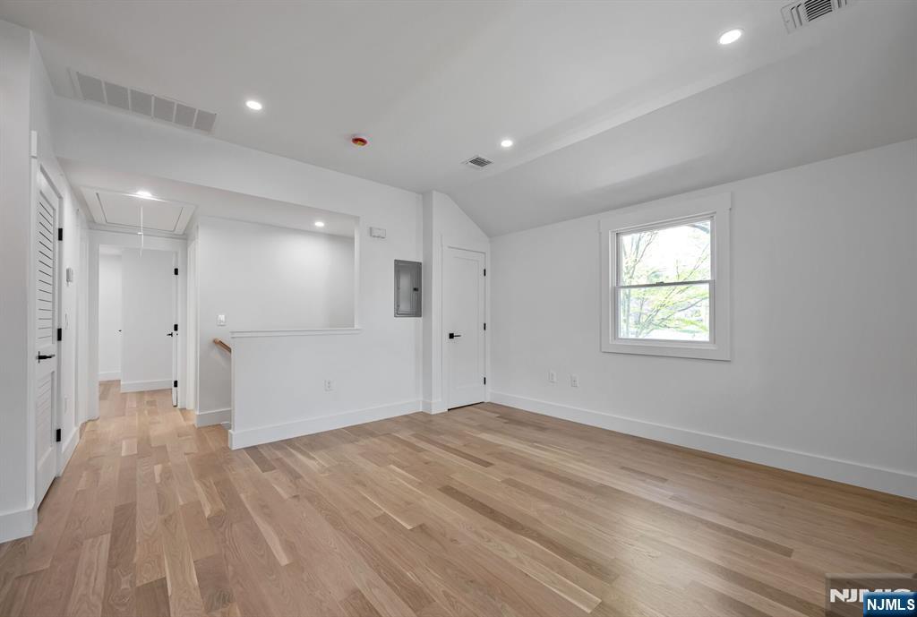 399 Gilbert Street Second Floor