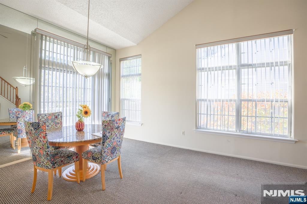 1234 Richmond Road 1234