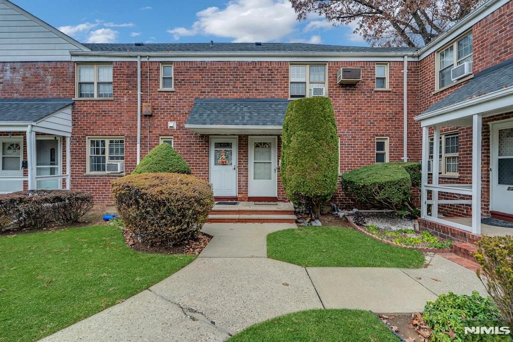 Photo of 1267 Anderson Avenue #16, Fort Lee, NJ 07024 (MLS # 26021564)