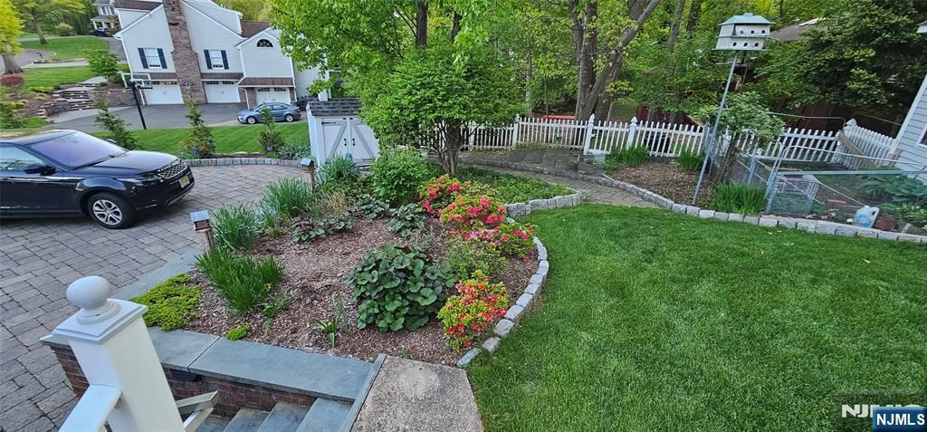Photo of 309 Paul Court, Wyckoff, NJ 07481 (MLS # 26016067)