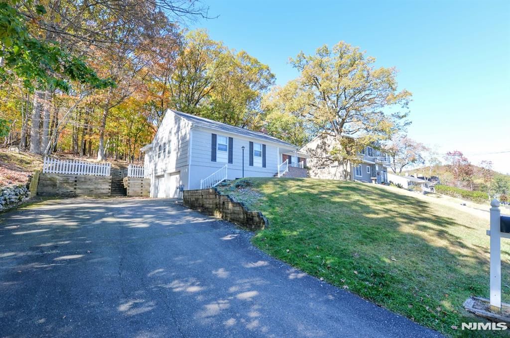 Photo of 207 Degray Street, North Haledon, NJ 07508 (MLS # 25039443)