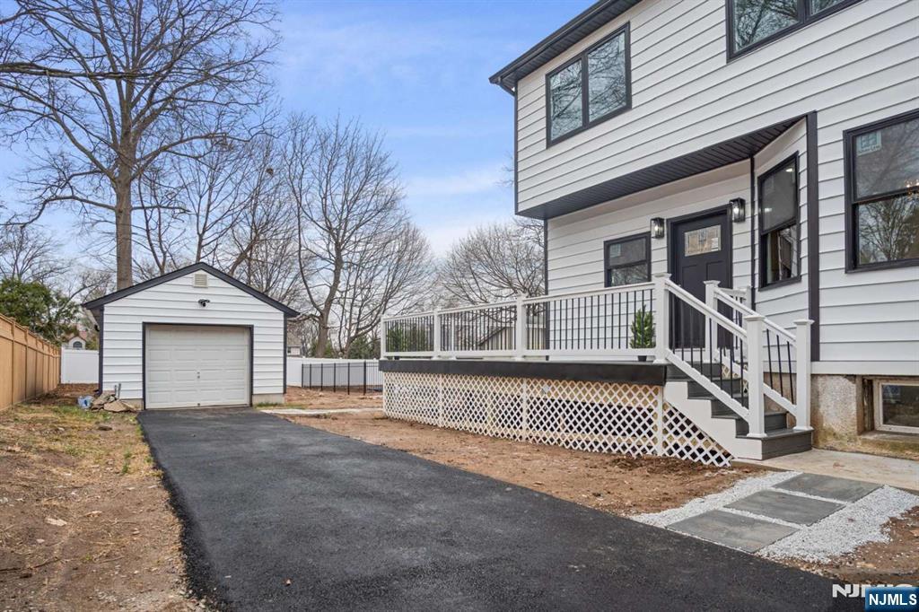 51 Oakdene Avenue