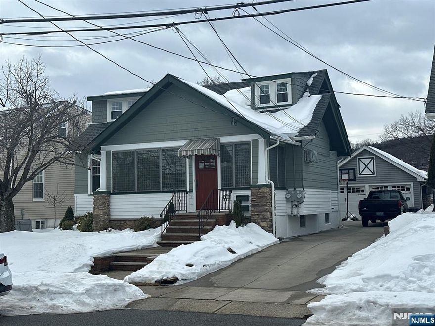 Beautifully renovated and spacious one bedroom apartment in quiet, residential neighborhood. Close to shops, parks and NYC transportation. This second floor apartment features a recently renovated kitchen with separate eating area, all new windows, large newly painted living room and good size bedroom, also recently painted. Bright and sunny with plenty of room...you will love living here. Call or text Terri DeLorenzo for information. 201-602-8644