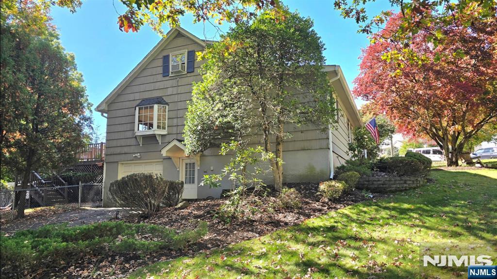 11 Cresthill Road