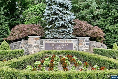 34 Crocker Mansion Drive Mahwah NJ 07430