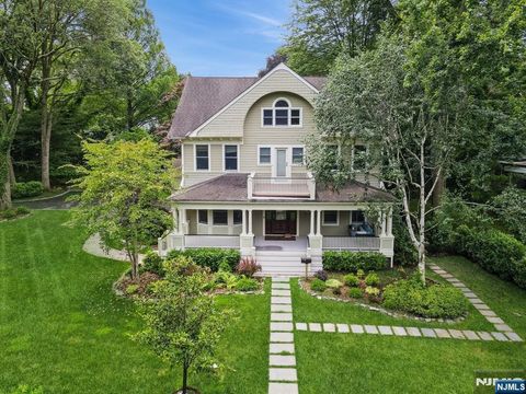 24 Westervelt Avenue Tenafly NJ 07670