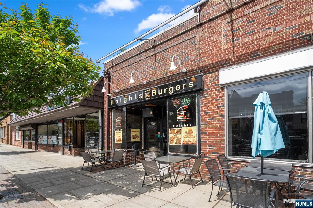 195 Boulevard