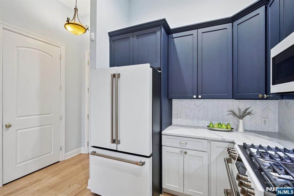 186 Walnut Street 114