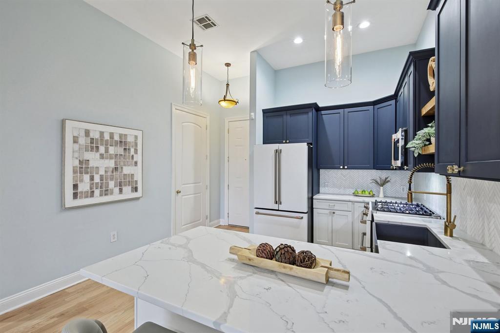 186 Walnut Street 114