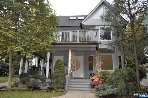 Photo of 25 Bogert Pl #1, Westwood, NJ 07675 (MLS # 26006404)