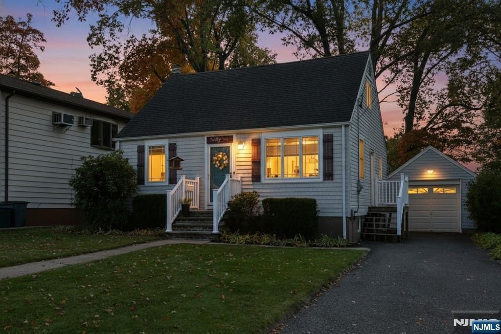 Photo of 66 Waldwick Avenue, Waldwick, NJ 07463 (MLS # 25043461)