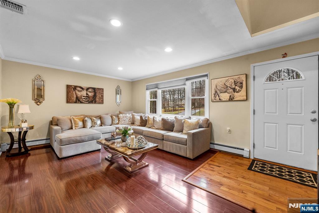 6 Hillsdale Terrace