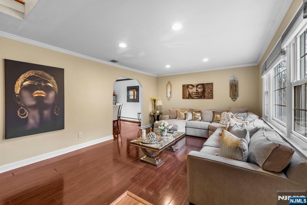 6 Hillsdale Terrace