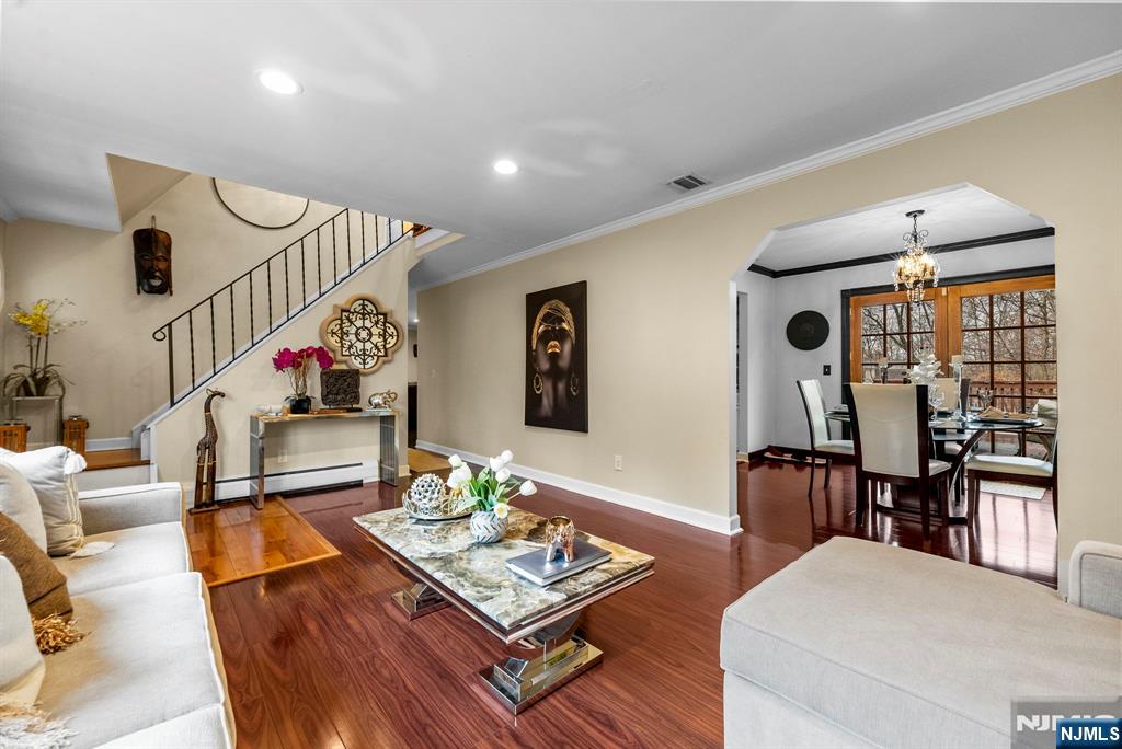 6 Hillsdale Terrace