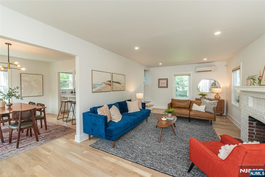 22 Euclid Place