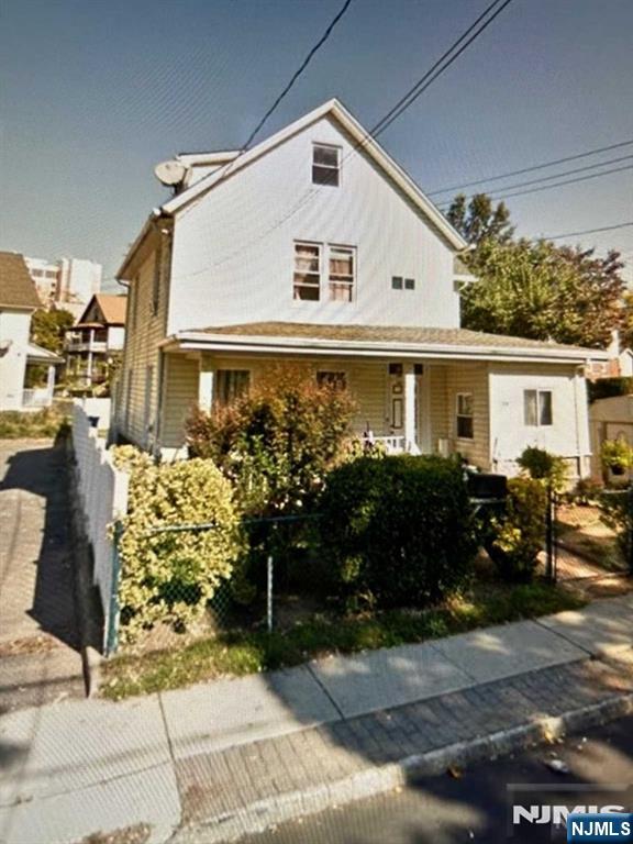 15 W Hamilton Avenue