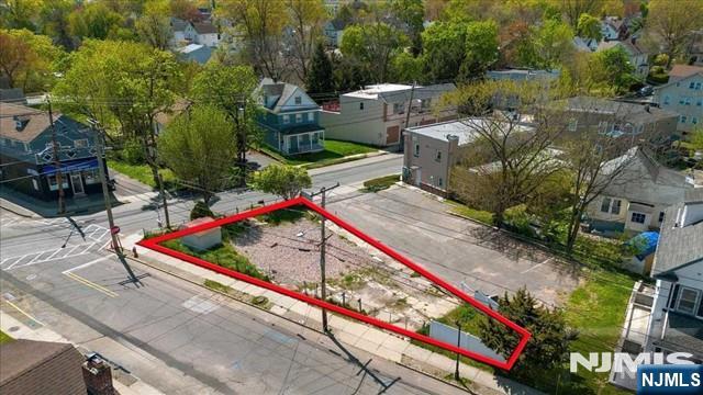15 W Hamilton Avenue