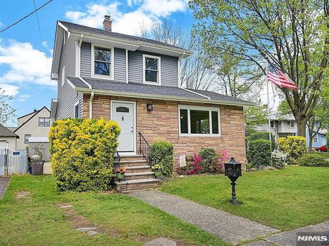 Photo of 58 4th Street, Ridgefield Park, NJ 07660 (MLS # 26009056)