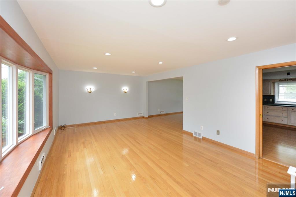 0-09 28th Street