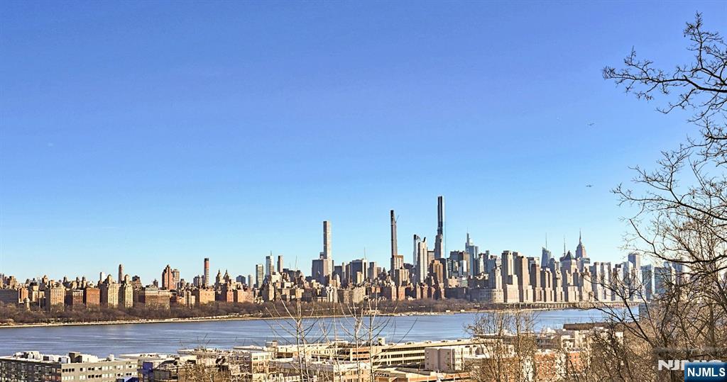 Rental Property at 1 Columbus Pl C0007, Cliffside Park, New Jersey - Bedrooms: 3 
Bathrooms: 4 
Rooms: 10  - $5,950 MO.