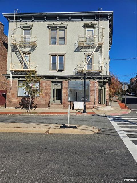 41 Glenridge Avenue 1L Montclair NJ 07042