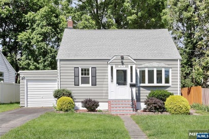 28-19 Warren Road Fair Lawn NJ 07410