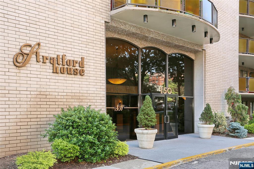 150 Overlook Avenue 7A
