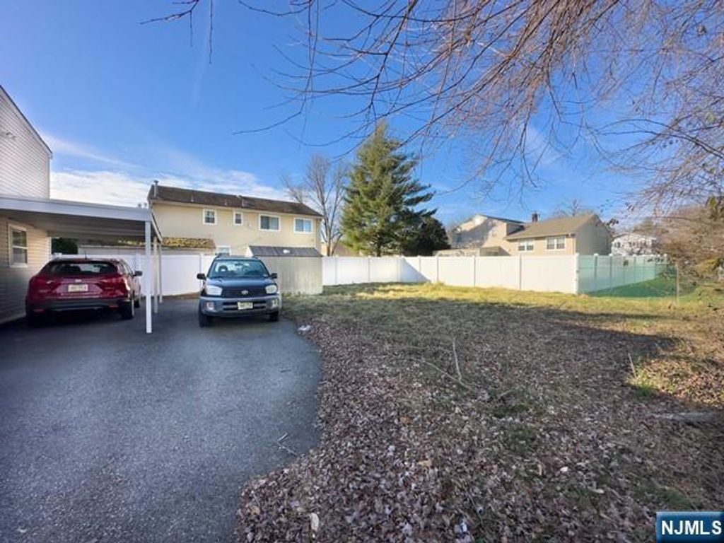 Photo of 203 Snedeker Place, Northvale, NJ 07647 (MLS # 26009162)