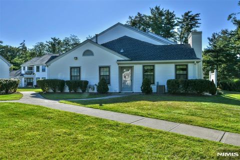 Photo of 79 Konight Ct #79, Mahwah, NJ 07430 (MLS # 26011290)