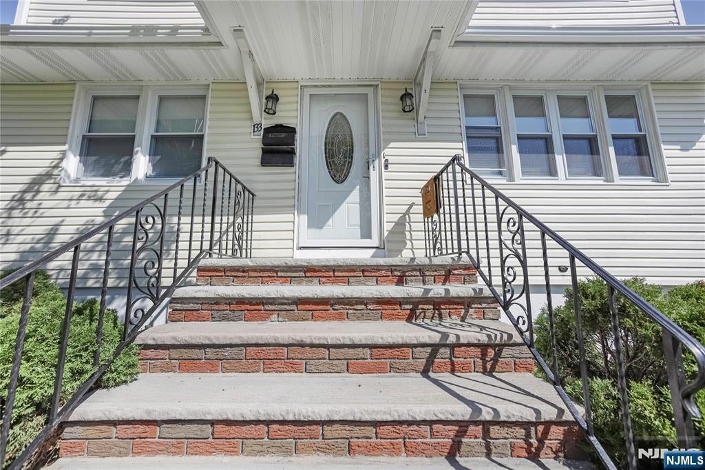 133 Summit Avenue