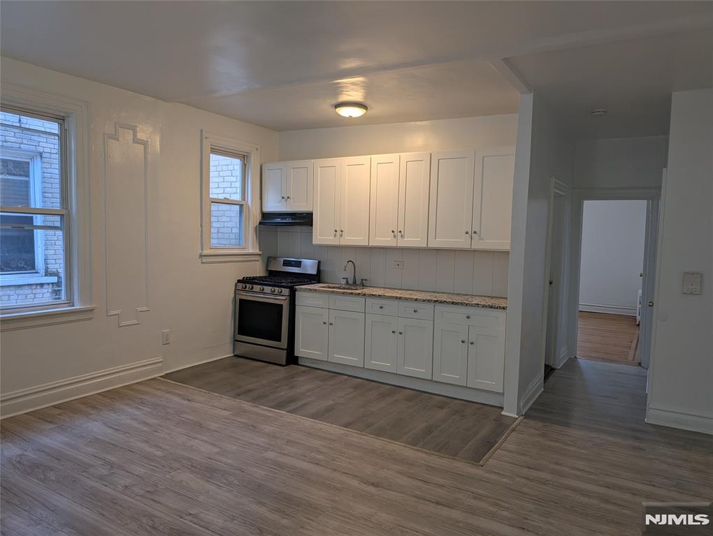 Rental Property at 82 Paulison Ave 4C, Passaic, New Jersey - Bedrooms: 2 
Bathrooms: 1 
Rooms: 4  - $2,050 MO.