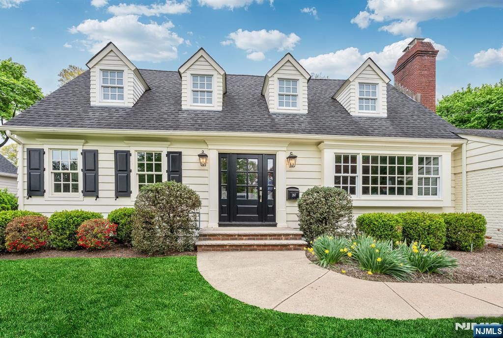 Photo of 267 Merlin Place, Wyckoff, NJ 07481 (MLS # 26014815)