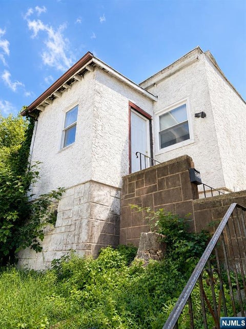 Photo of 252 12th, Palisades Park, NJ 07650 (MLS # 26032508)