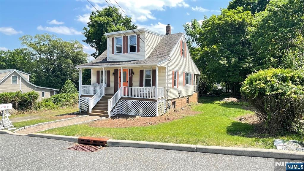 Property for Sale at 34 School Street, North Haledon, New Jersey - Bedrooms: 3 
Bathrooms: 1 
Rooms: 6  - $399,900