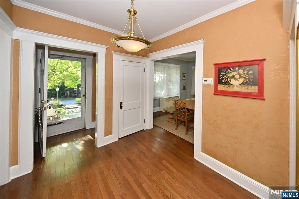 195 Hamilton Avenue
