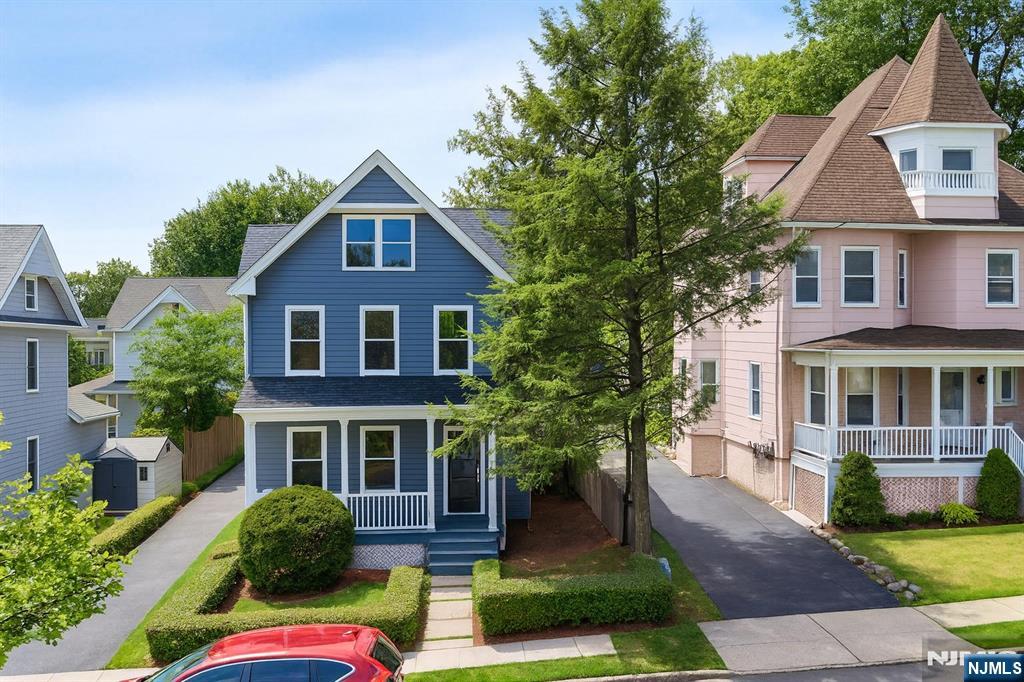 153 Walnut Street