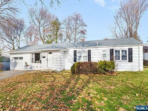 Photo of 172 Lozier Ter, River Edge, NJ 07661 (MLS # 26002929)