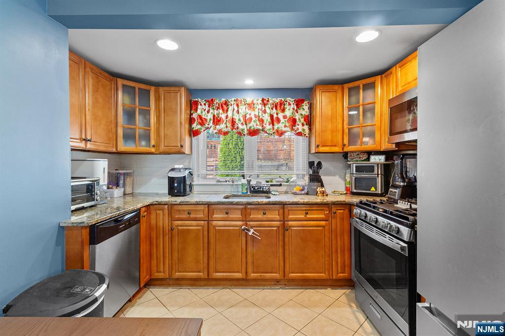 34 Avenue B