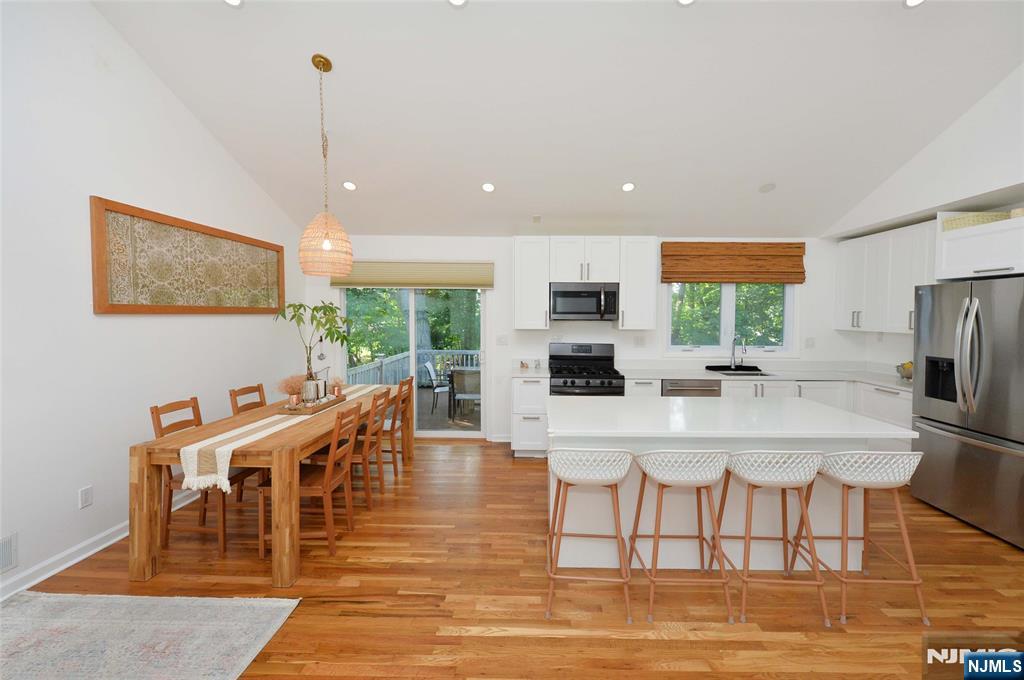 16-38 Mandon Place